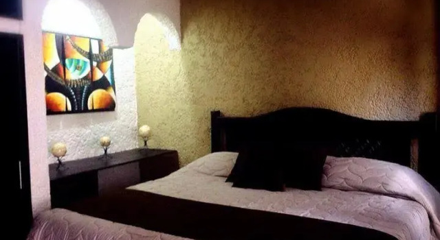 Hotel H18