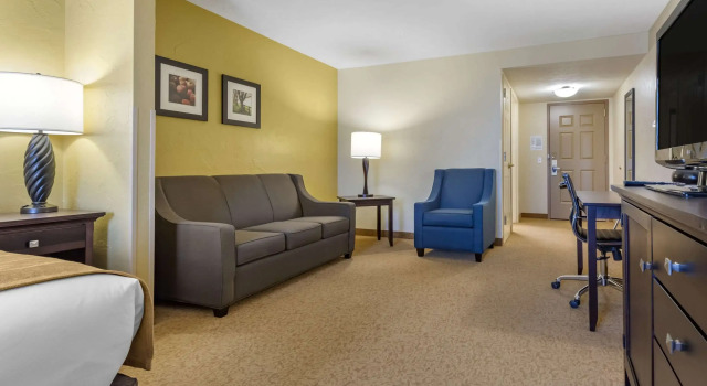 Двухместный люкс Comfort Inn & Suites Dover
