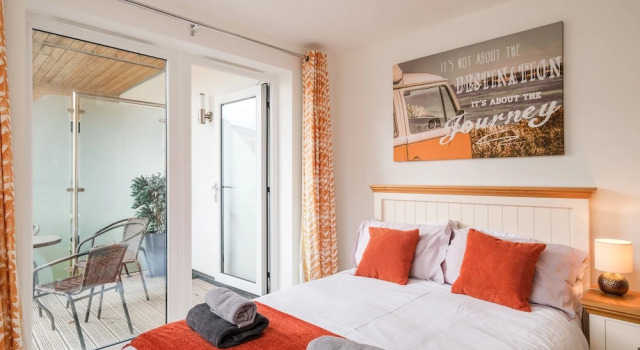 Hytte med altan Stone's Throw