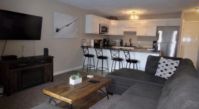 Dillon Valley East 2 Bed 2 Bath, Rezerwuj Hotel Hotele w Vail Ski z parkingiem, Parking
