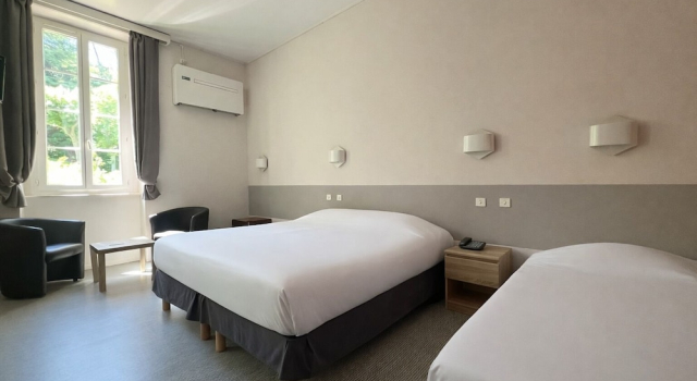 Номер Standard Logis Hotel restaurant des Thermes