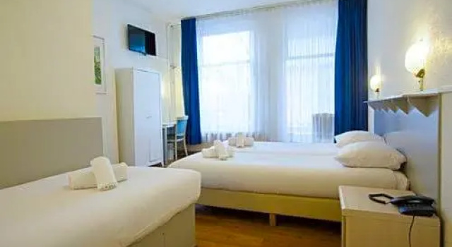 Трёхместный номер Standard Hotel Titus City Centre