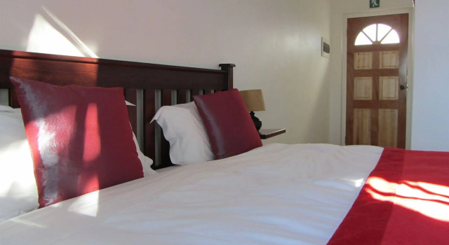 AfricanHome Guesthouse, Забронировать Отель Отели Кейптауна 4 звезды, рядом с Гора Сигнал-Хилл, 4*