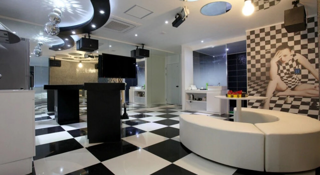 Suwon Ingye Goyu Hotel, Забронировать Отель Отели Сувон с парковкой, рядом с Hyowon Park, Парковка