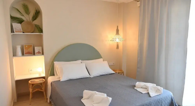 Апартаменты StayBridge Apartments, Mesongi