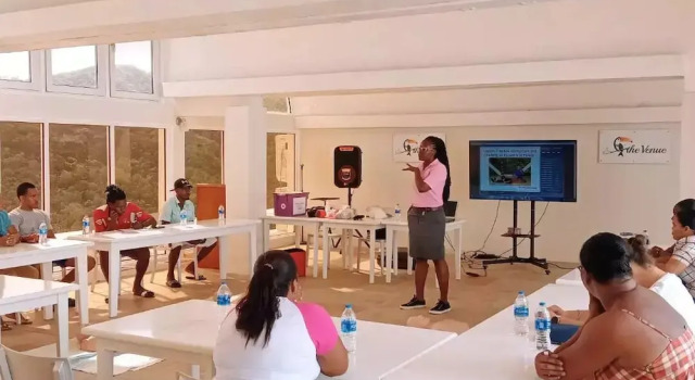 Двухместный люкс с балконом Spring Hotel Bequia