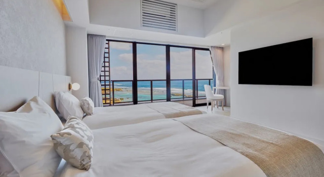 Люкс Deluxe с 2 комнатами Hotel Shigira Mirage Beach Front