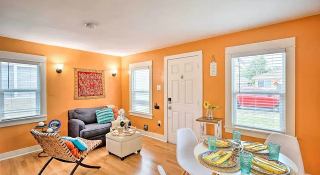 8 Mi to Aquarium Long Beach Bungalow with Patio, Prenota Casa vacanze Long Beach Los Angeles Metropolitan Area