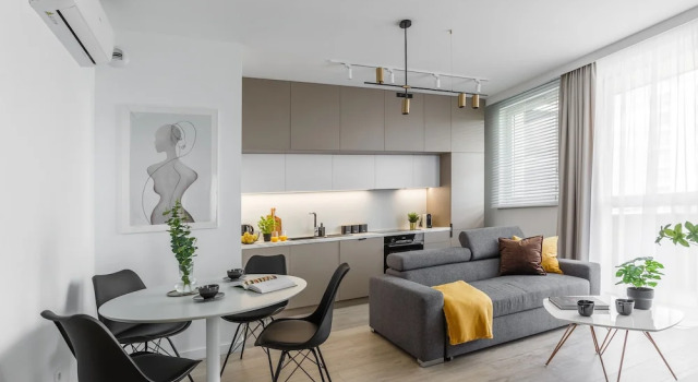 Апартаменты Superior Emihouse Skyline Apartments