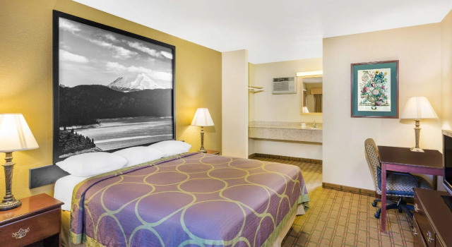 Standard Doppel Zimmer Super 8 by Wyndham Corning