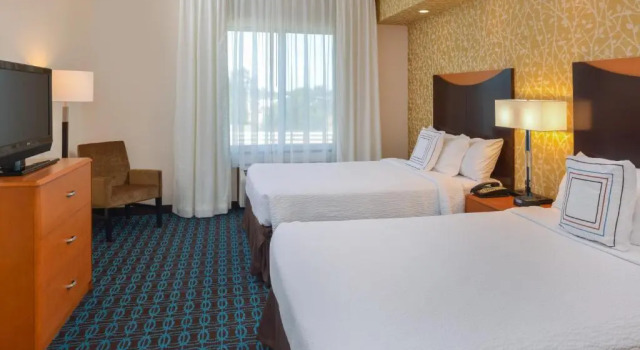 Четырёхместный номер Standard Fairfield Inn & Suites Santa Maria