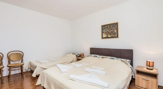 Awesome Home in Stinica With 2 Bedrooms and Wifi, Rezerwuj Hotel  