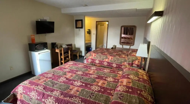 Четырёхместный номер Standard Circle 6 Motel
