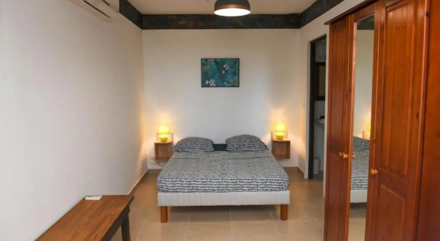 972D2 - Gwozey - Bas de villa Tamarin, Varaa Villa Mökit kohteessa Fort-de-France, Mökki
