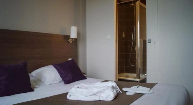 Двухместный номер Standard Logis Hôtels- Hôtel et Restaurant Domaine de Fompeyre