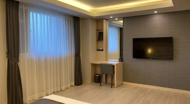 Двухместный номер Deluxe New Donghae Tourist Hotel
