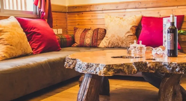 Neve Bar boutique hotel in the village
