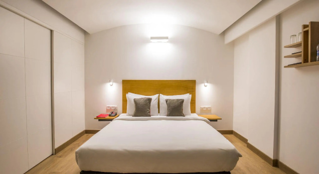 OYO Townhouse 022 Koregaon Park Pune