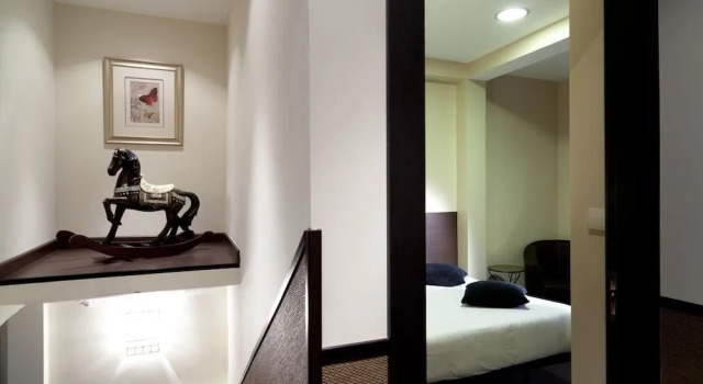 Полулюкс с балконом THC Tirso Molina Hostel