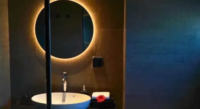 Номер Deluxe с балконом и с видом на город Caro Premium Danang Hotel