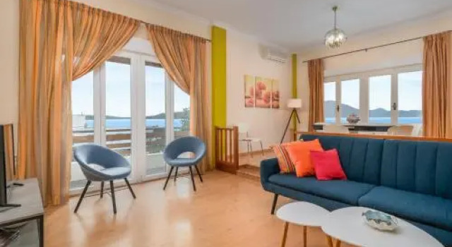 Fully Equipment House With Sea View Adamas Bay, Prenota Hotel Hotel a Milo con parcheggio, Parcheggio