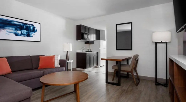 Люкс Delta Hotels by Marriott Burlington