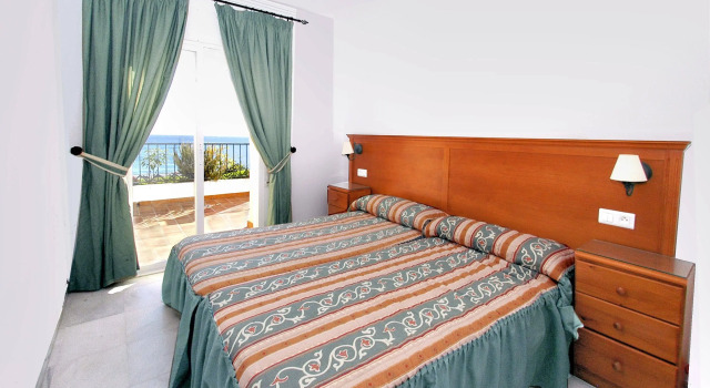 Apartamentos HC Burriana Playa, Забронировать Апартаменты/квартира Отели Нерха с парковкой, рядом с Церковь Эль-Сальвадор, Парковка