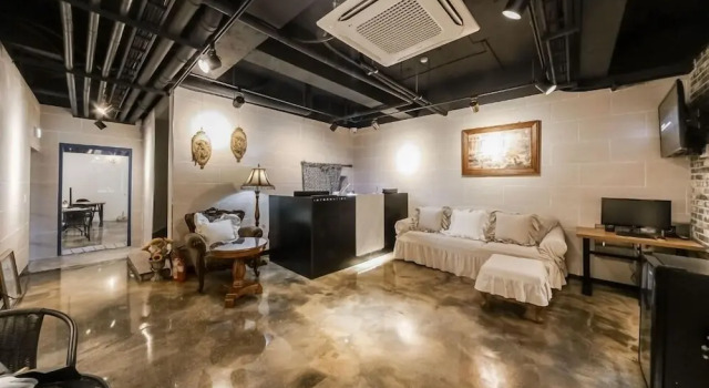 Vallas Hotel & Guest house