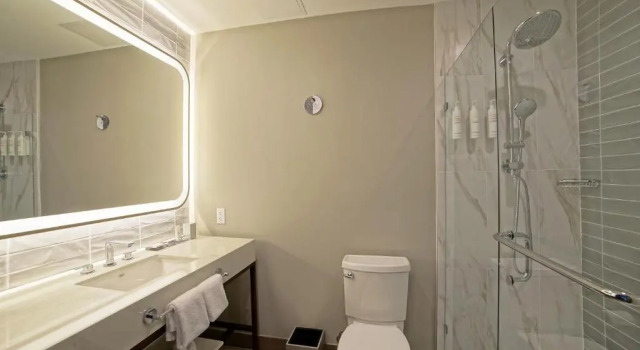 Четырёхместный номер Premium Marriott Fort Lauderdale Airport