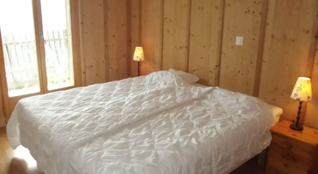 Spacious Chalet Amidst Mountains