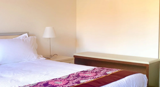 Двухместный номер Superior с балконом SWISS HOTEL LA COURONNE