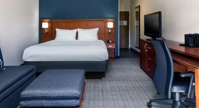 Номер Standard Courtyard by Marriott Phoenix Airport