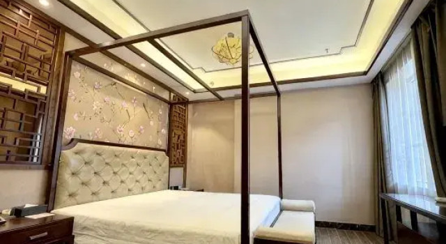 Люкс Deluxe Kuanhou Boutique Hotel (Urumqi Corps No. 2 Middle School Fourth People's Hospital)