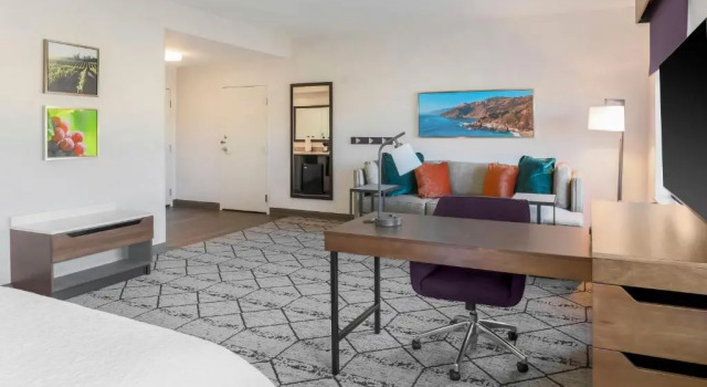 Люкс Hampton Inn & Suites Windsor-Sonoma Wine Country
