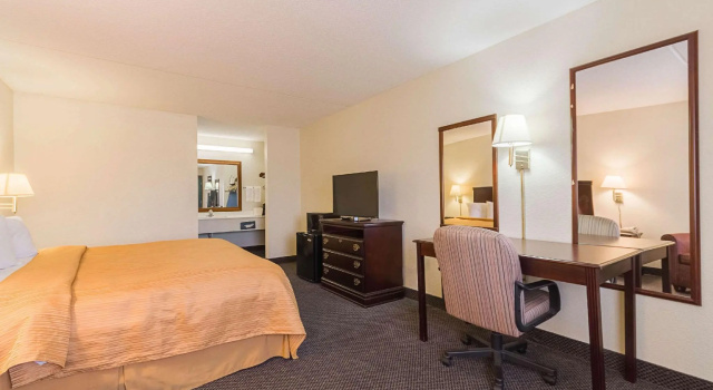 Двухместный номер Standard Econo Lodge Inn & Suites