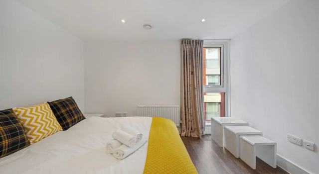 Modern 1-Bedroom Flat in Central London