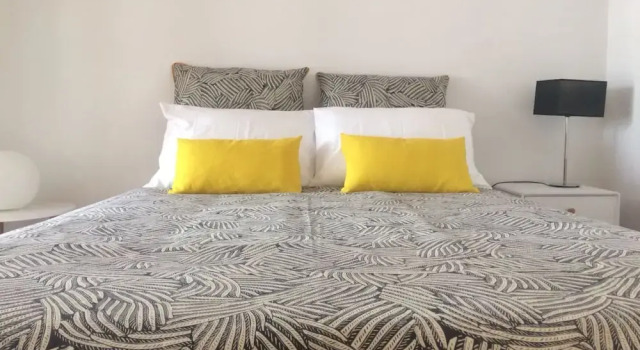 Sant'Ana Guest House, Забронировать Гостевой дом Лейрия Бейра-Алта, рядом с Луис де Камоес Гарден