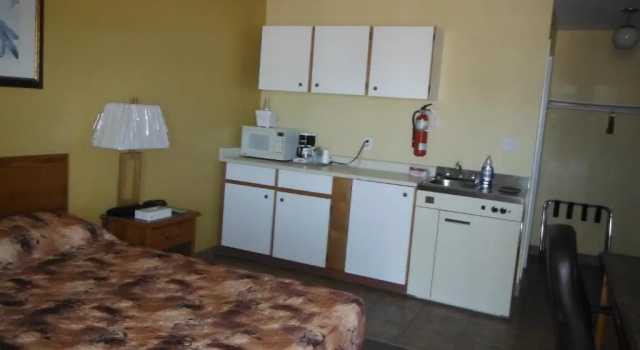 Студия Standard Tumbler Ridge Inn