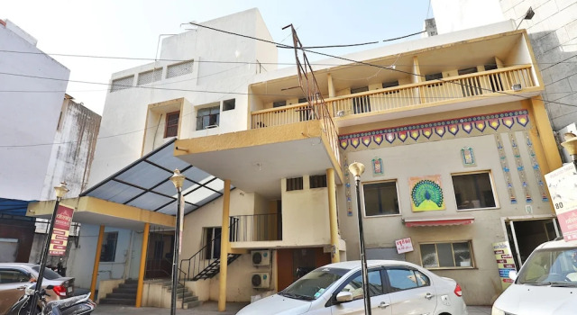 OYO 13668 Hotel Utsav, Rezerwuj Hotel Hotele w Gujarat ze śniadaniem, Śniadanie