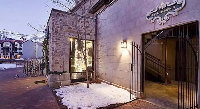 Le Chamonix D 3 Bedroom Condo