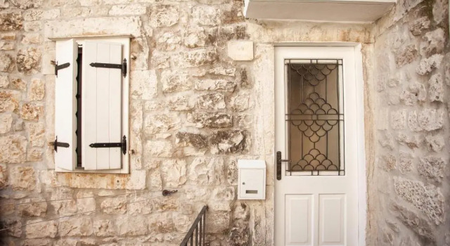 Apartment heart of Trogir, Rezerwuj Apartament Hotele w Split-Dalmatia County z parkingiem, Parking