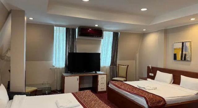 Четырёхместный номер Standard Hotel Royal