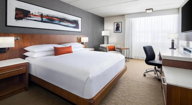 Двухместный люкс c 1 комнатой Delta Hotels by Marriott Green Bay
