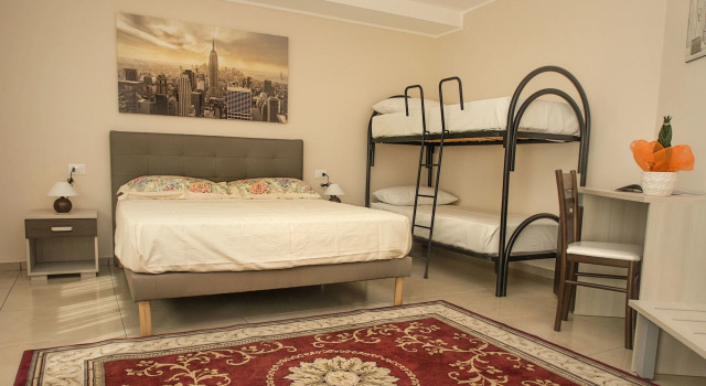 Marilu B&B, Rezervați Bed and Breakfast Hoteluri în centrul Matino, hoteluri în centrul Matino