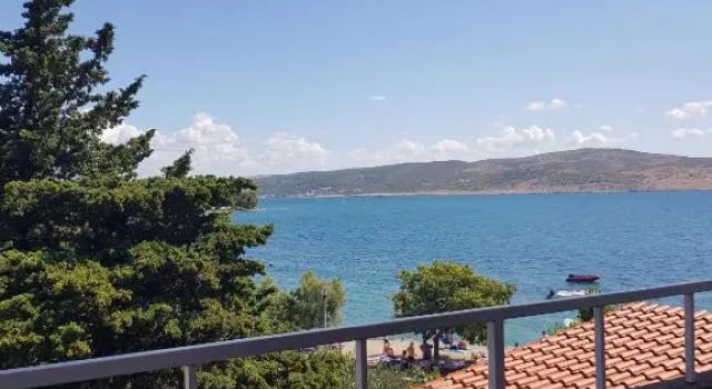 Четырёхместный номер Standard с балконом и с видом на море Bed and Breakfast MIRAMAR