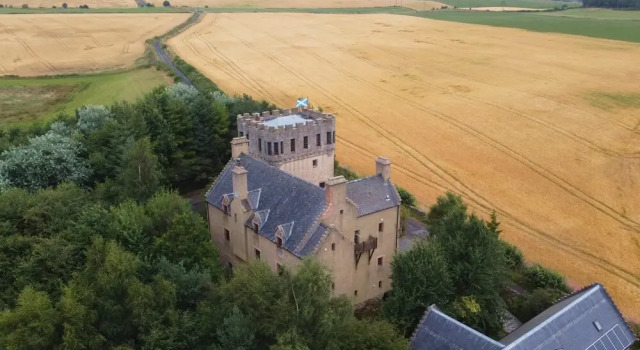 Коттедж The Manor at Plane Castle - Sleeps 8 - Pets Ok