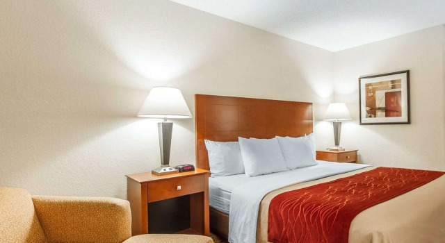 Двухместный номер Standard Quality Inn & Suites Eau Claire University Area
