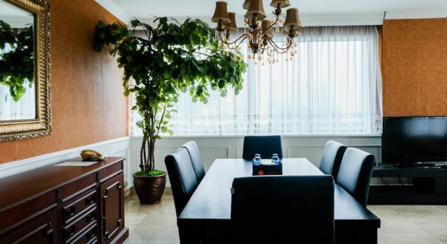 Spacious 2BR Park Royale Apartment, Book Apartment Jakarta Jakarta Province