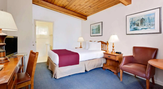 Двухместный номер Standard Ramada by Wyndham 1000 Islands Gananoque