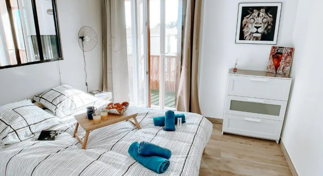 Appartement T3 tout confort à 500m de la mer - KNOCK'IN - ST-CYR-SUR-MER, Забронировать Апартаменты/квартира Отели Сен-Сир-сюр-Мер с парковкой, рядом с Пляж Les Lecques, Парковка